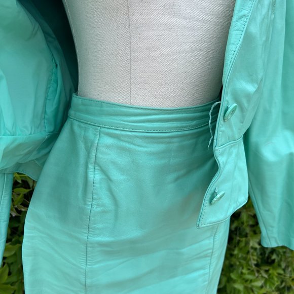 80's Mint Green Leather Jacket & Skirt - Size 10 & 4- Wilsons Suede & Leather - Picture 7 of 14